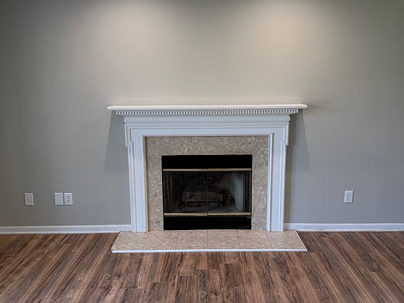 5th image of 2115 W Drahner Rd
