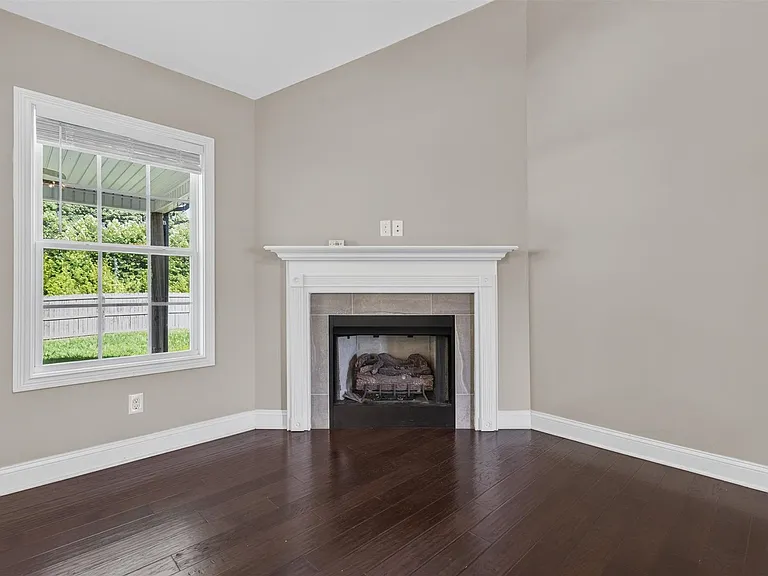 620 Hollow Crst — Photo 7