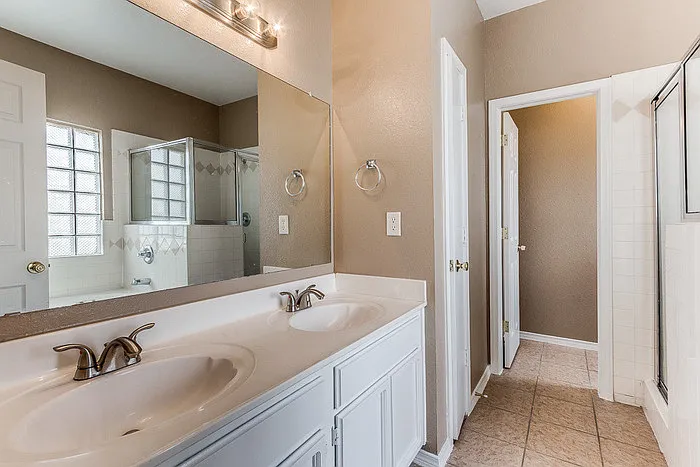 12233 Iverson Ct — Photo 18