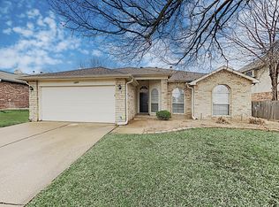 4312 Grason Dr, Grand Prairie, TX 75052