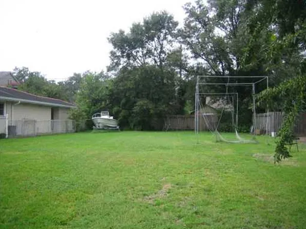 410 Sena Dr, Metairie, LA 70005