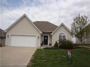 9724 NE 100th St, Kansas City, MO 64157