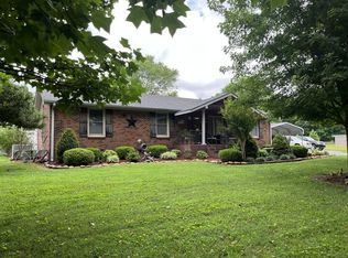 337 Raymond Hodges Rd, Cottontown, TN 37048