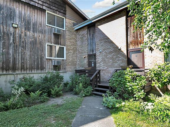 3rd image of 333 Vincellette St Unit 38