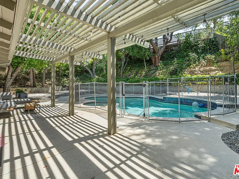 3641 Woodcliff Rd — Photo 19