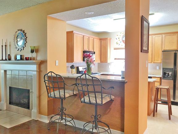 4th image of 1023 Orchard Hill Dr