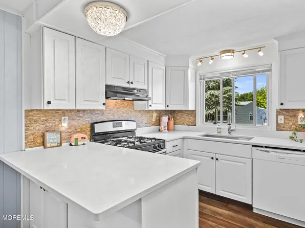 615 Lane G, Hazlet, NJ 07730
