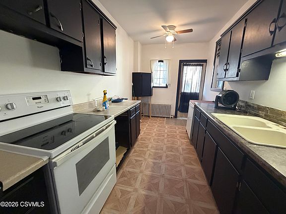 2nd image of 1009 W Arch St