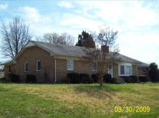 569 Bermuda Rd, Danville, VA 24540