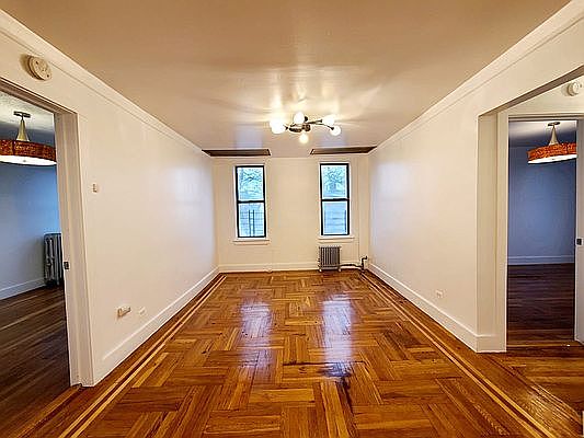5th image of 2108 Chatterton Ave #A5