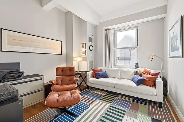 Rented by SERHANT. | media 12