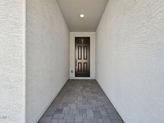 5th image of 5530 W BUIST Avenue