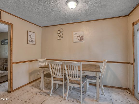 5th image of 6648 Geneva Dr