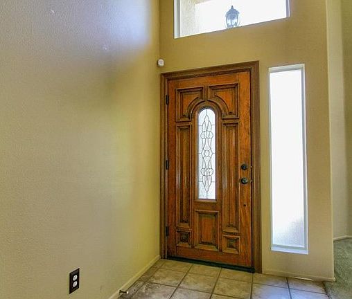 3rd image of 33212 Lotus Ave