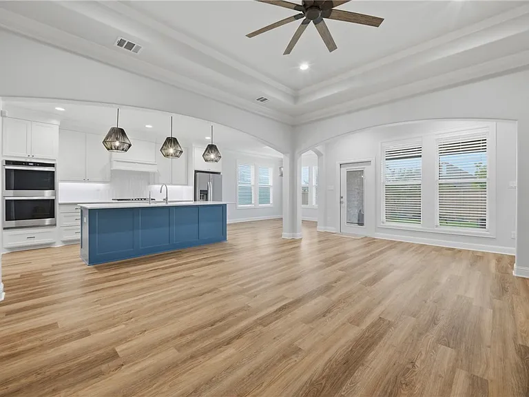 4725 Pearl River Ct — Photo 3