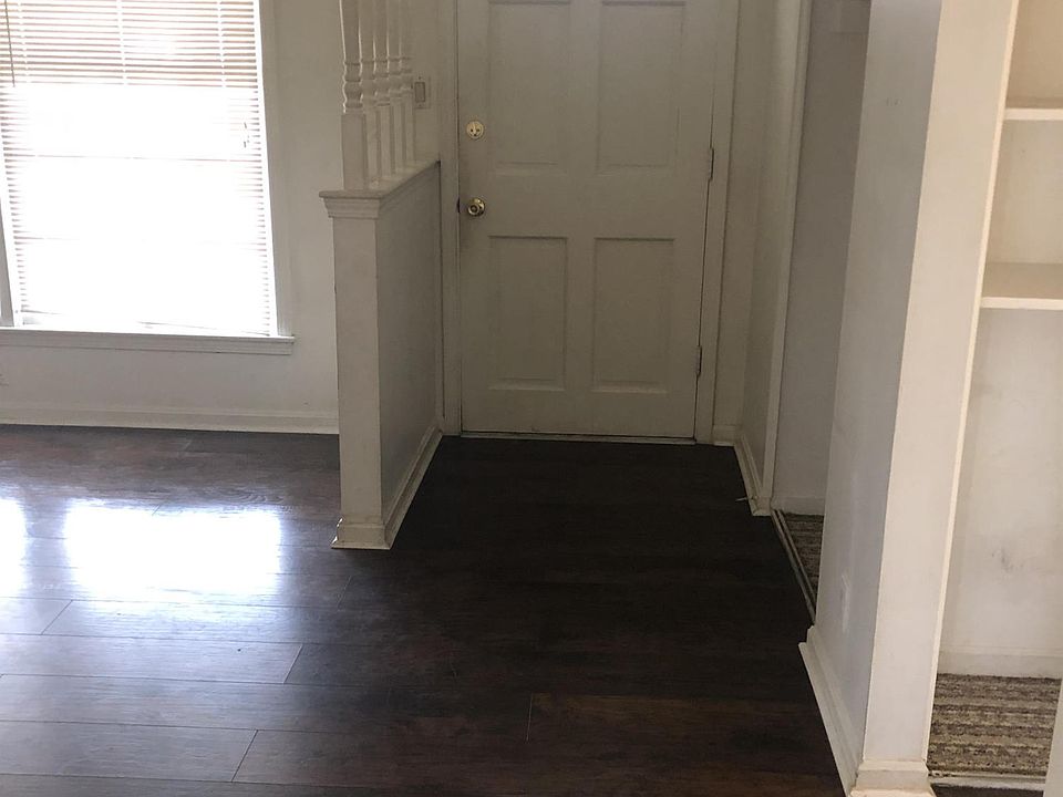 2nd image of 1235 Morgan Ave