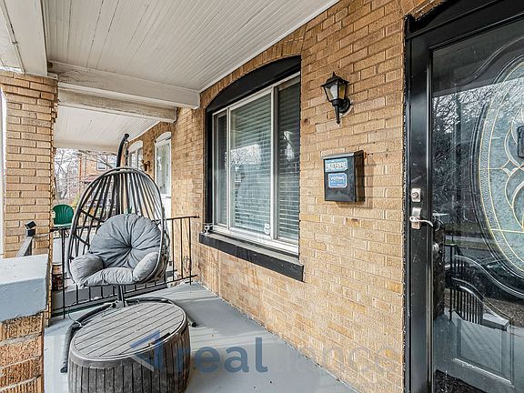 2nd image of 2302 E St NE