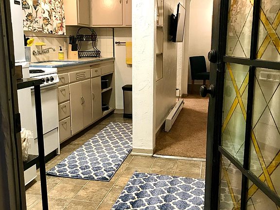 The moment you step through the door, you'll realize that this little studio was designed with everything you will need to feel comfortable and at home.