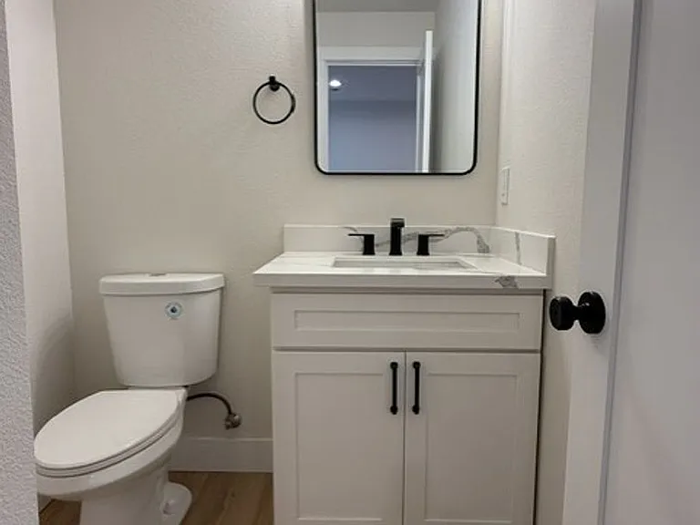 7900 Edmonds 4-Plex — Photo 50