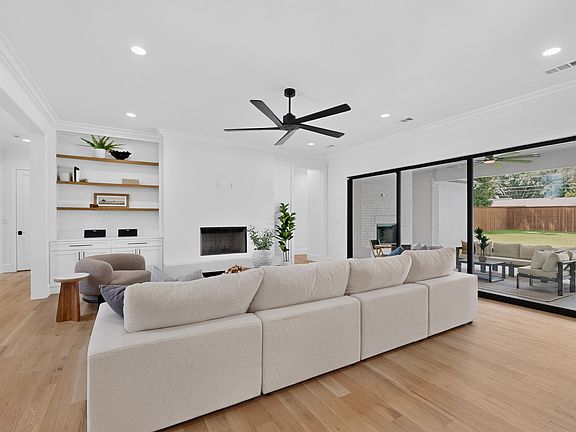 5th image of 513 Lawnmeadow Dr