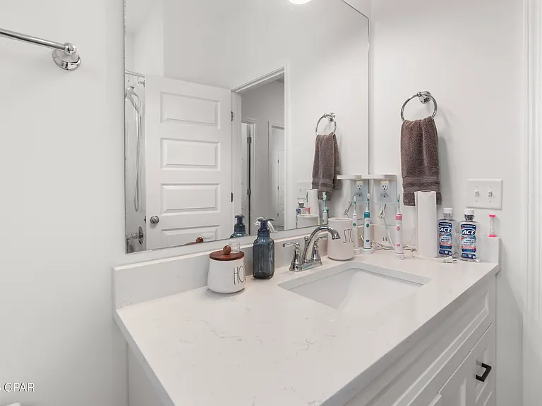 309 Raven Ln — Photo 23