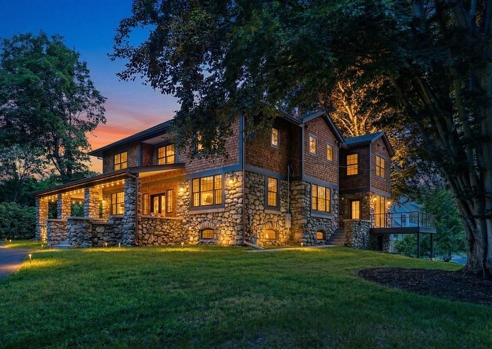 1st image of 20 Wheeler Ln