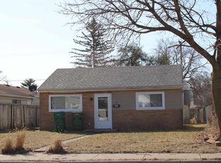 905 W Donaldson Ave, Mishawaka, IN 46545