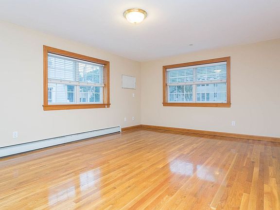 3rd image of 4228 214th Pl APT 1A