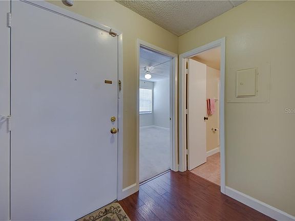 4th image of 3815 N Oak Dr Unit G41