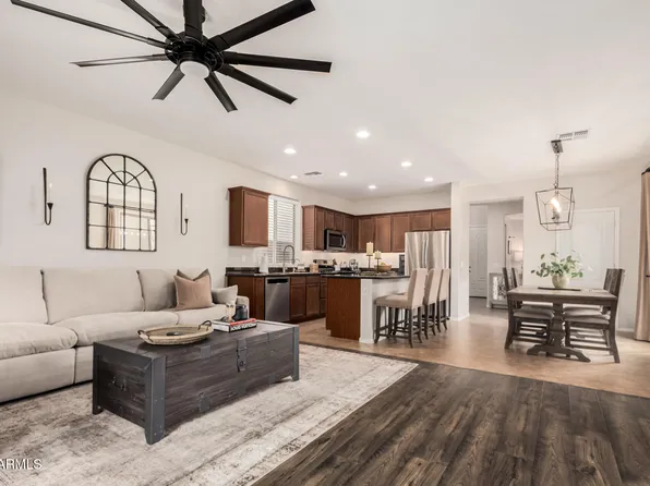 2116 S MOCCASIN Trail, Gilbert, AZ 85295