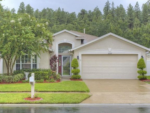 2nd image of 30927 Burleigh Dr