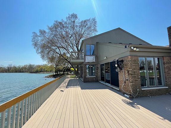 5th image of 23459 Liberty St