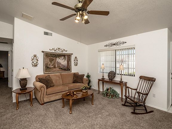 2nd image of 2607 Tanglewood Pl