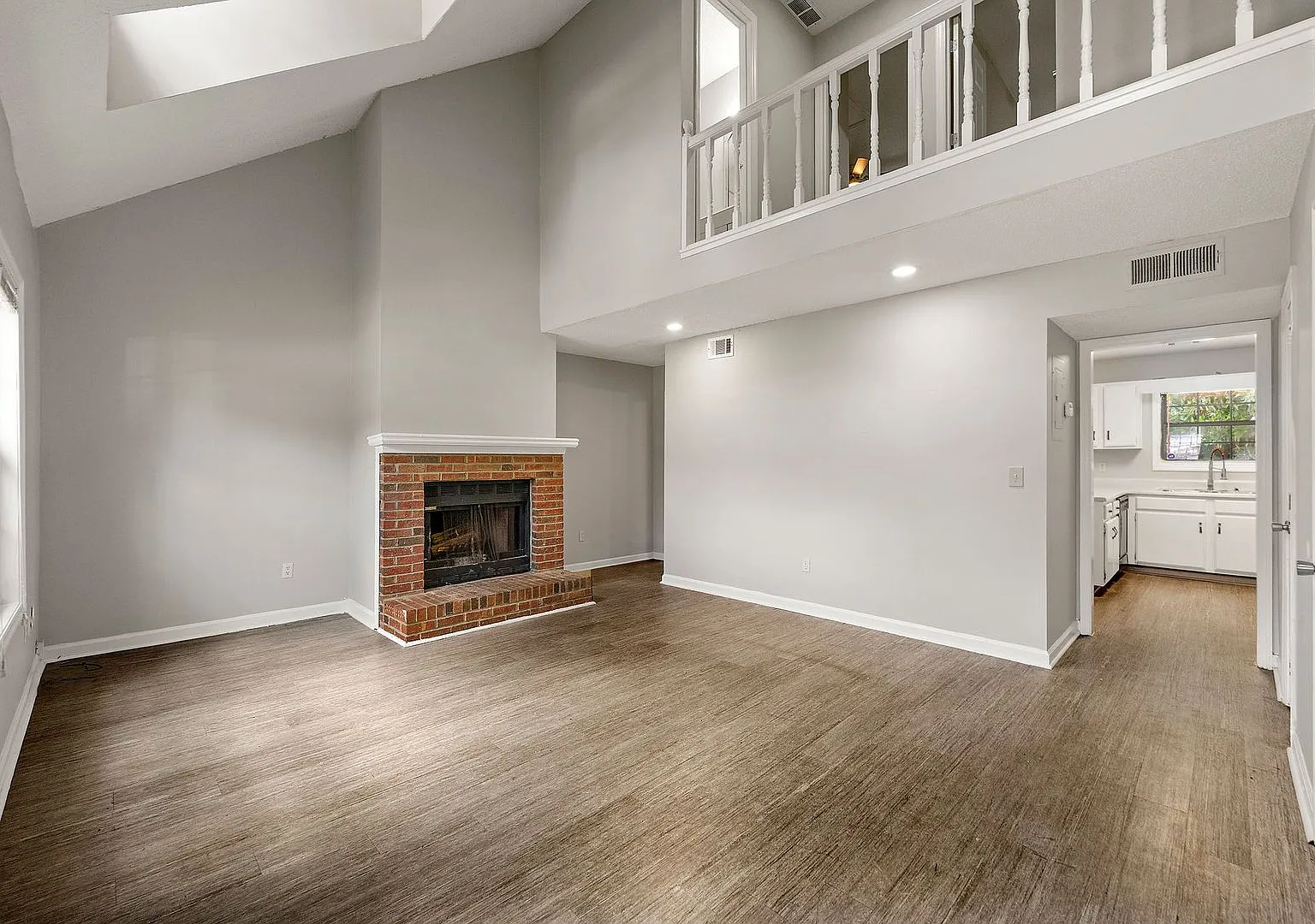Renovated Modern 2BR Townhome in Prime Kennesaw Location — Photo 3