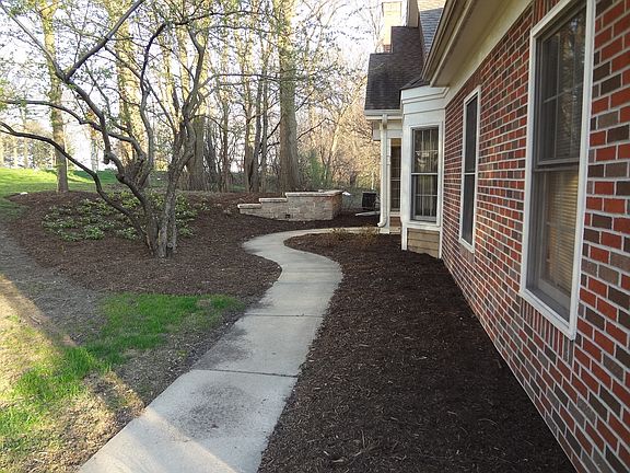 2nd image of 299 Stonefield Ct