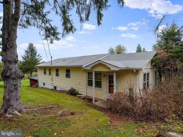 500 Dunmore Ridge Rd, Augusta, WV 26704