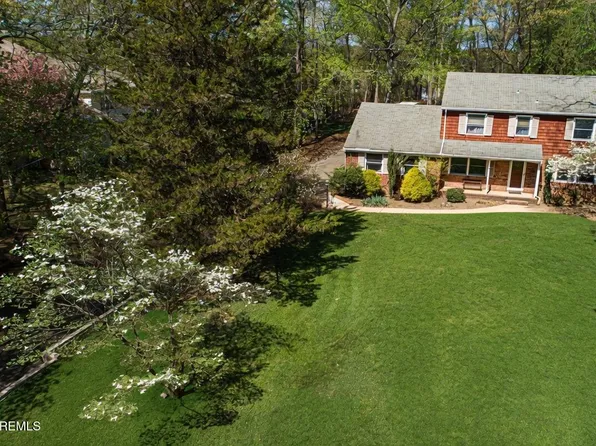 38 Crine Road, Morganville, NJ 07751