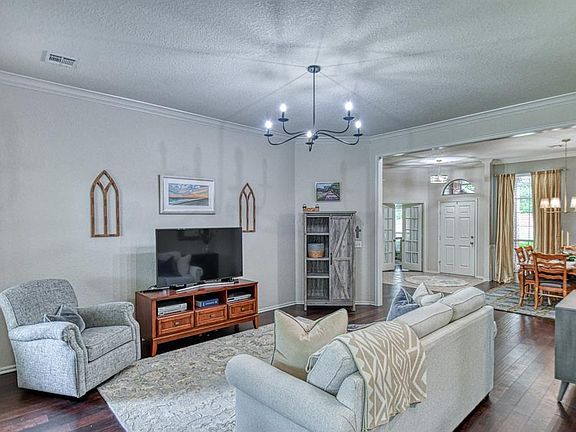 5th image of 4116 Dornoch Ln