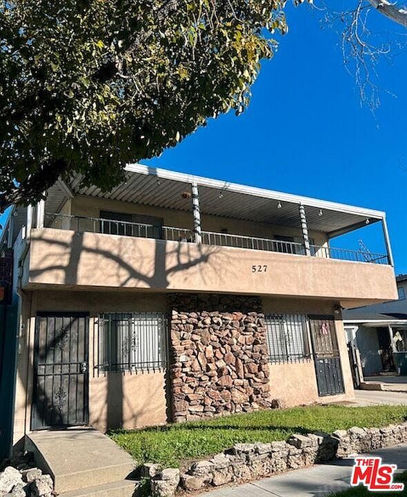1st image of 527 Hyde Park Pl APT B