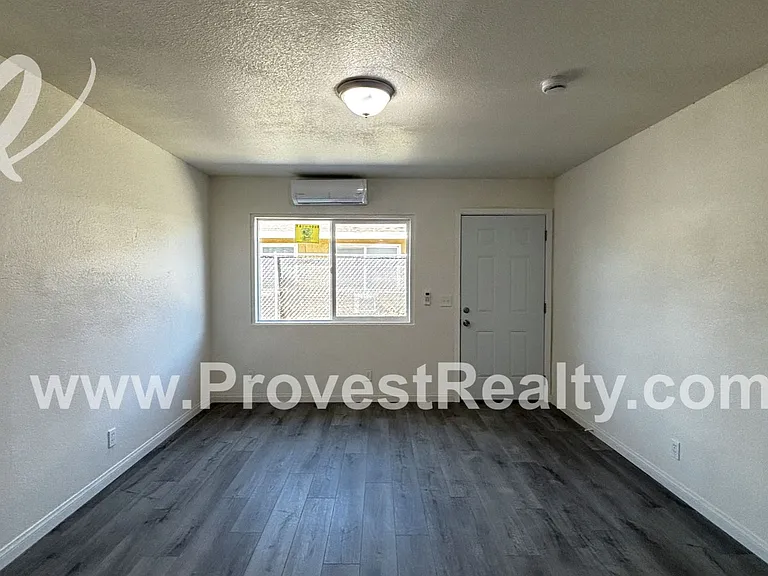 Freshly Modernized 1-Bed, 1-Bath Apartments in Adelanto!! — Photo 4