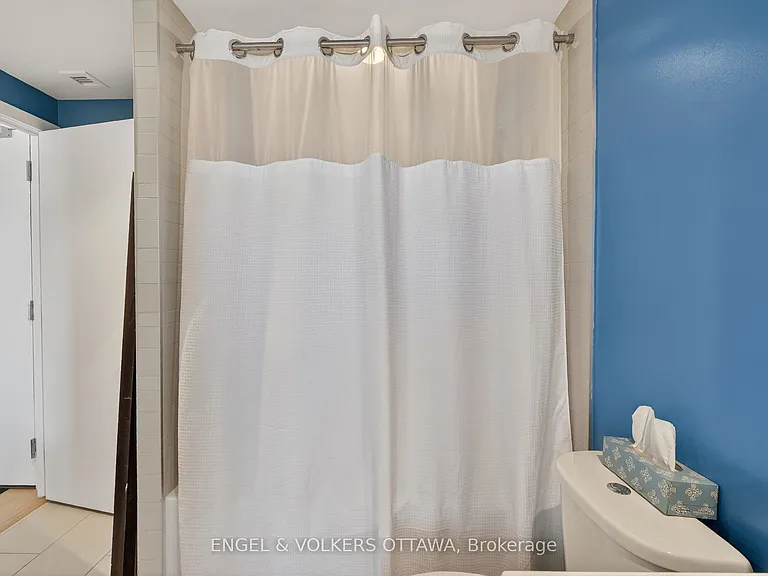 340 McLeod St #935 — Photo 26
