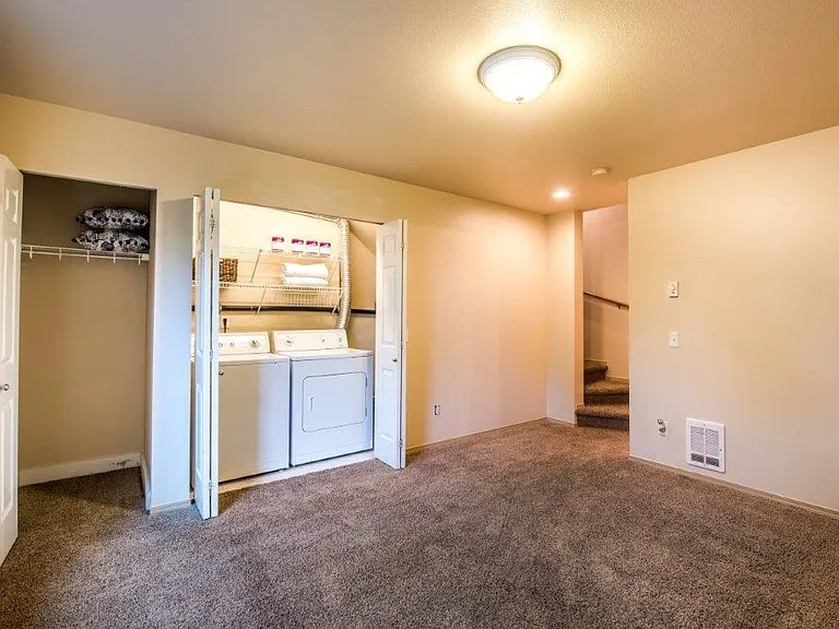 5214 Fauntleroy Way SW #F — Photo 11
