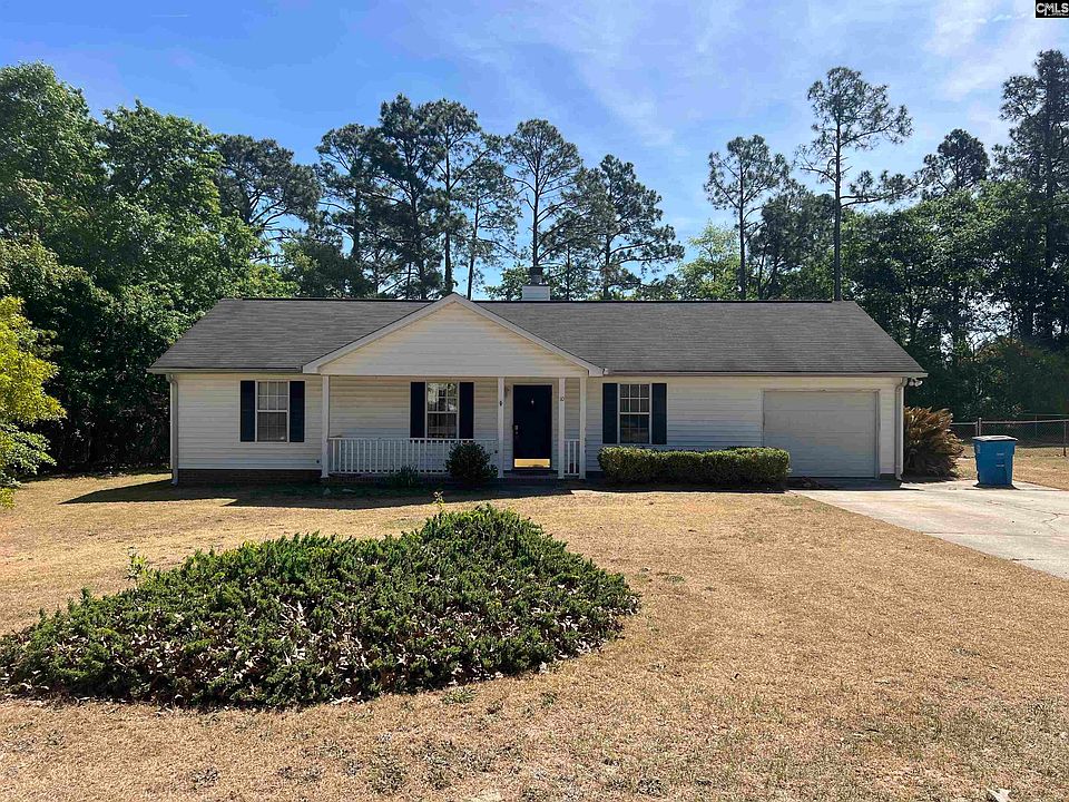 1st image of 10 Piper Ln