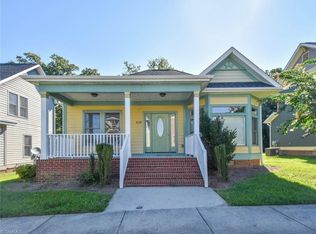 809 Green Oaks St, Greensboro, NC 27401