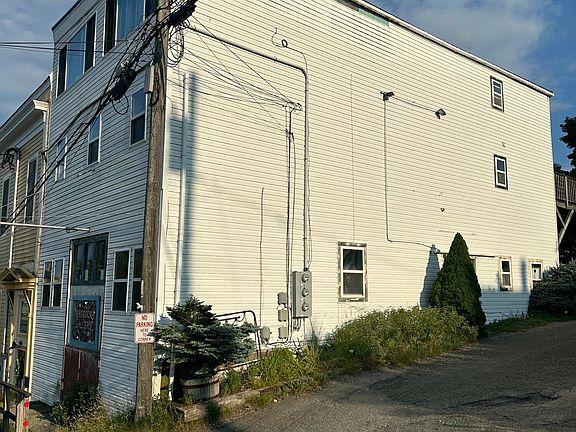 4th image of 8 Boynton Street
