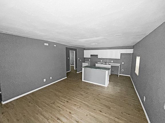 5th image of 3116 6th Ave
