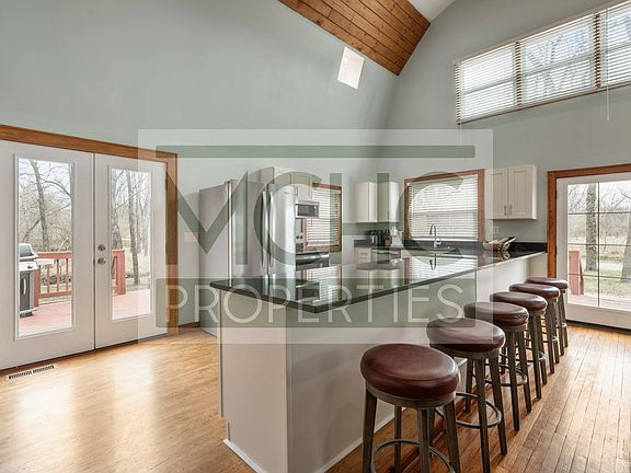 4th image of 14670 W 191st St