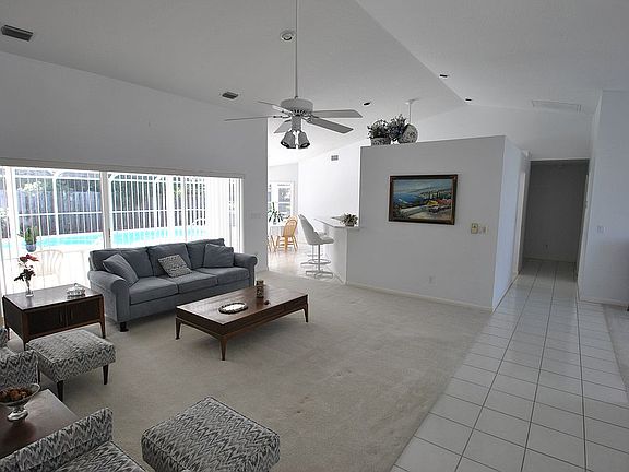 vaulted ceiling living room