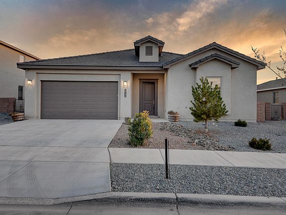 2nd image of 2744 Camino Plata Loop NE