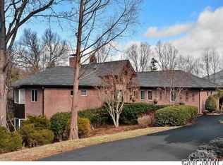 229 Foxfire Estates Cir, Waynesville, NC 28785